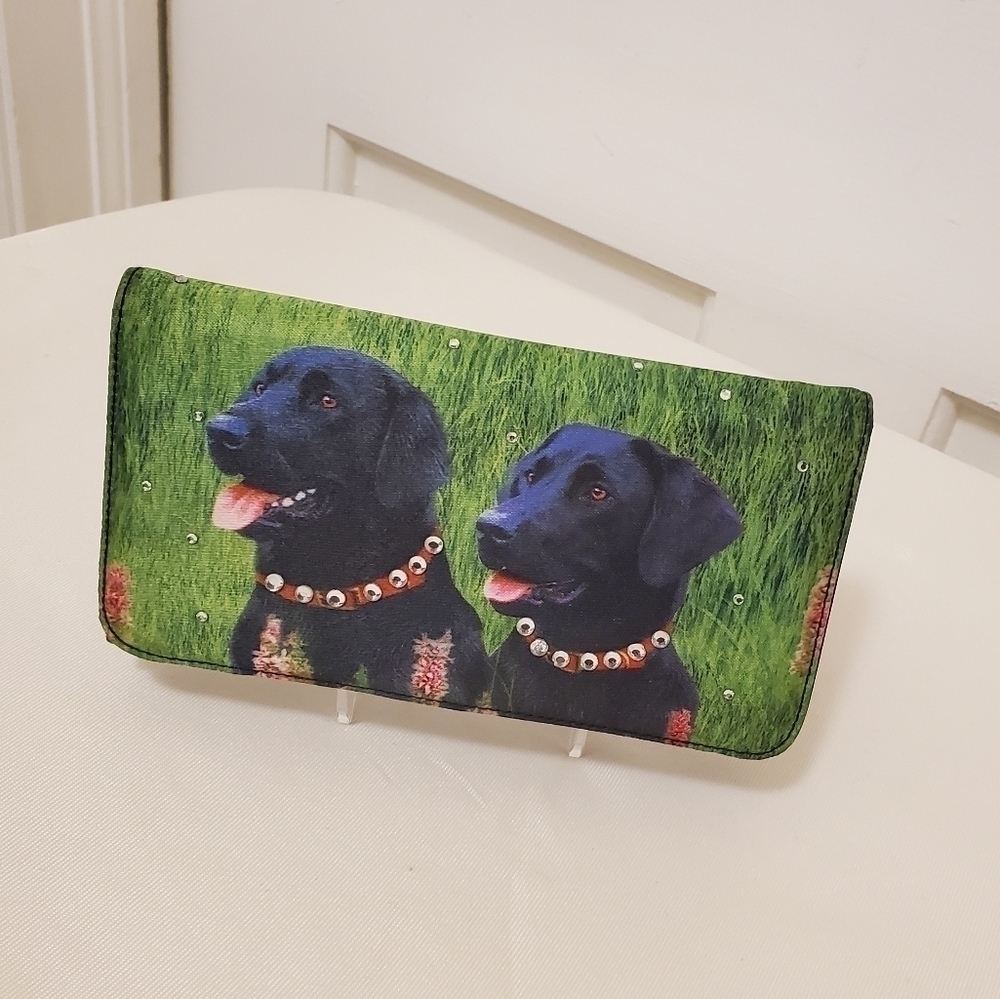 Cute wallet snap close